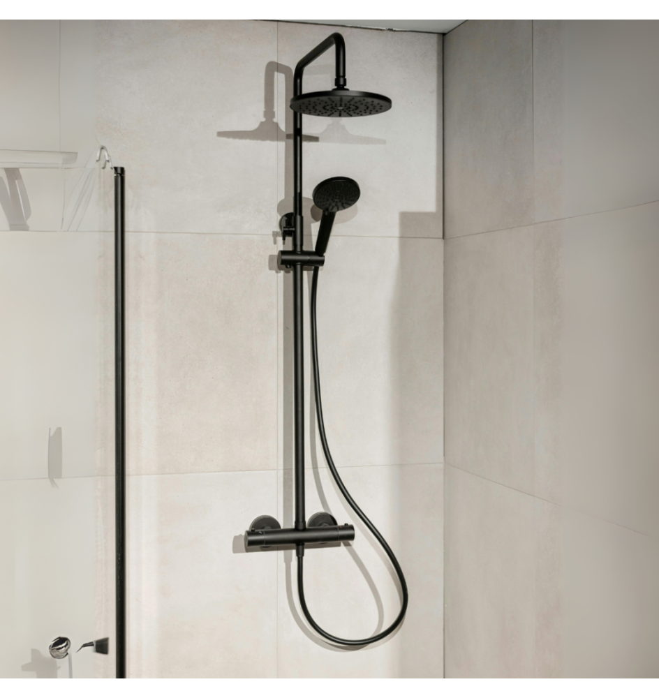Instalación grifería de ducha con columna de ducha integrada en grifería